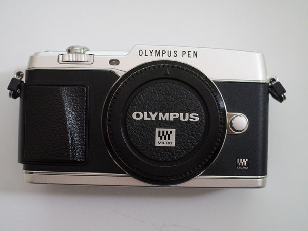 Olympus OM-D E-P5 16.1 MP